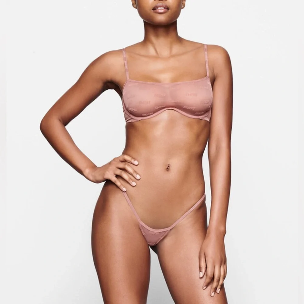 Skims After Hours Straight Neck Underwire Bra sz Med - Picture 2 of 6